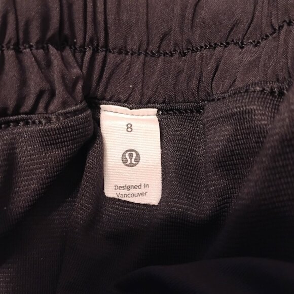 Lululemon Hotty Hot Short II *Long 4", W7ARLT, Black, Size 8 - Picture 11 of 16